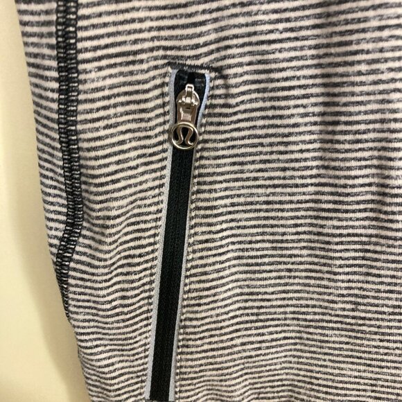 Lululemon Star Runner Womens 6 Black Gray Tonka Stripe Reflective Sleeve Accent - Picture 5 of 12